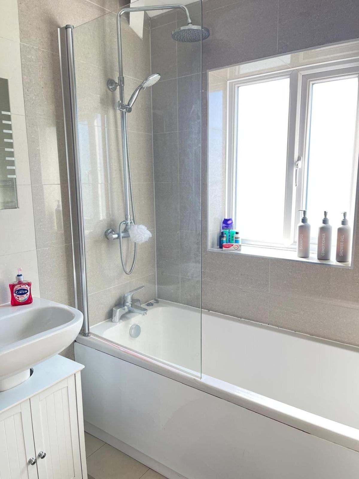 Holiday home Spacious 3 Bed With Driveway Manchester